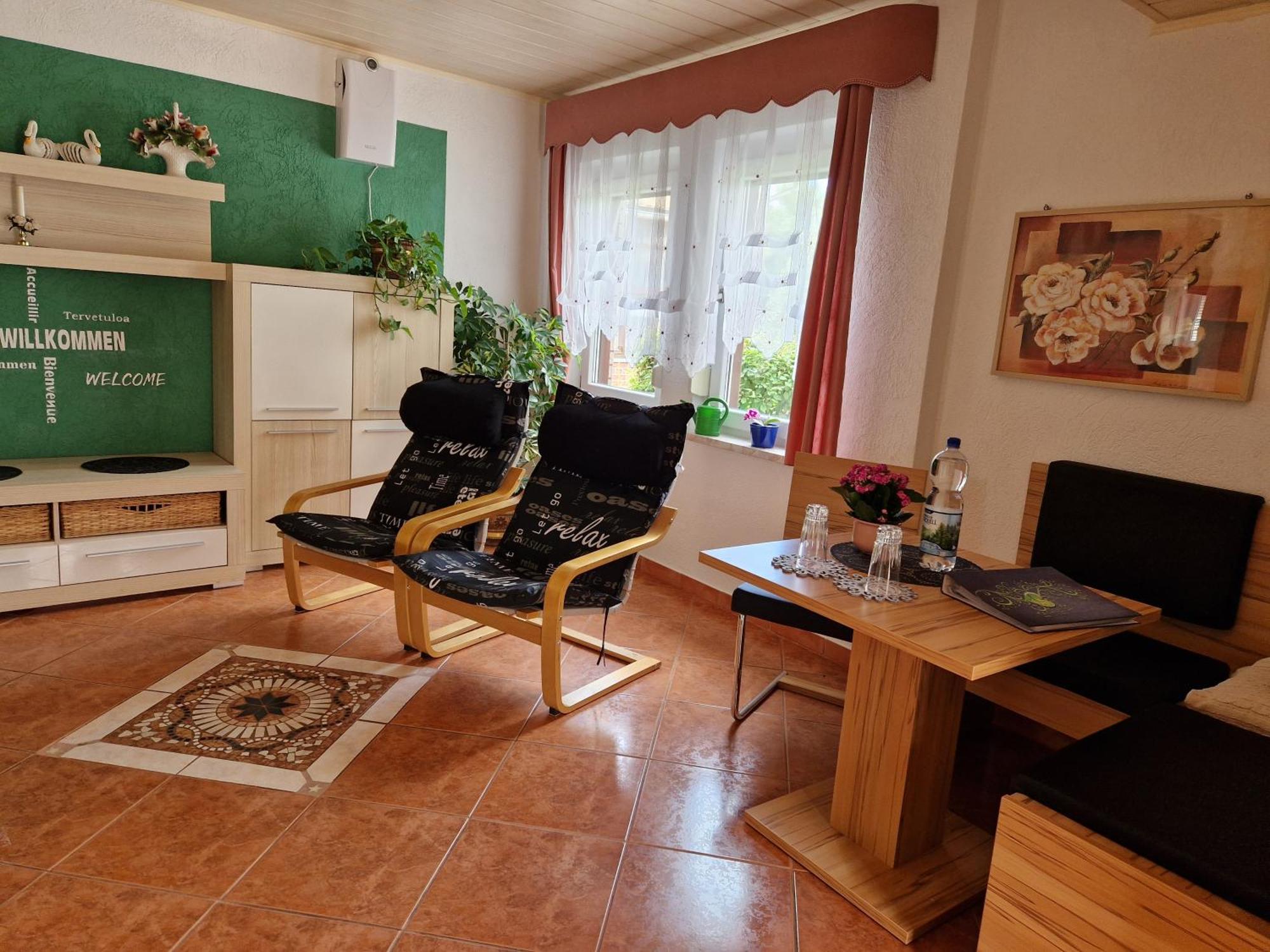 Ferienwohnung Am Oepitzer Berg Possneck Exterior foto