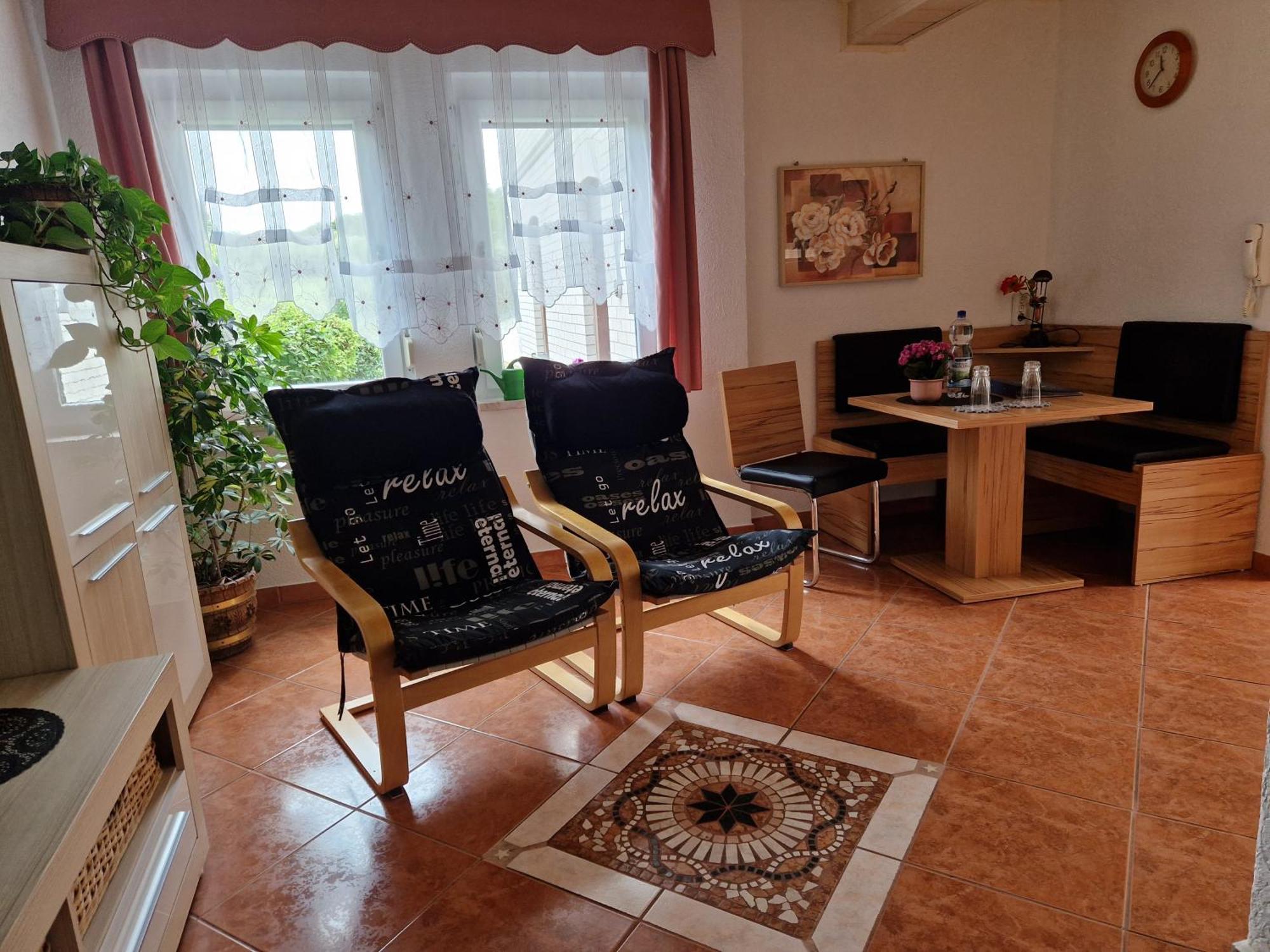Ferienwohnung Am Oepitzer Berg Possneck Exterior foto